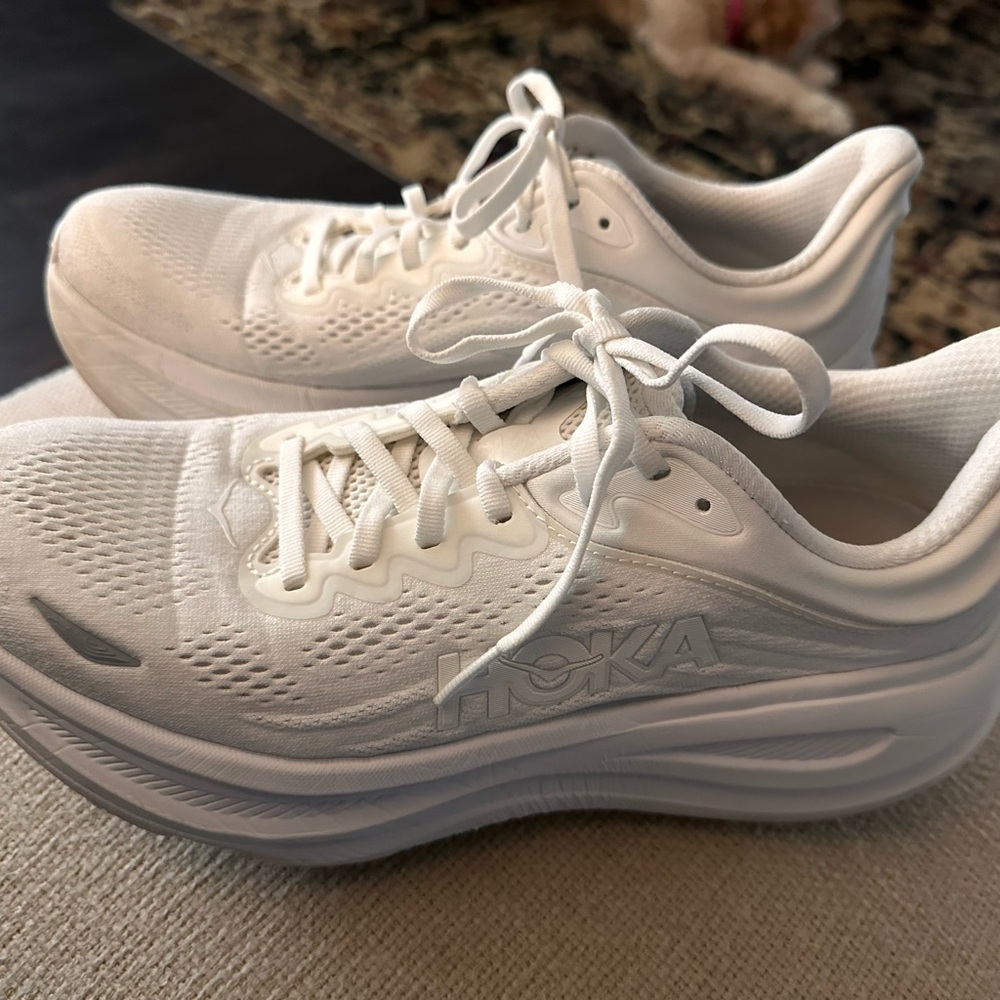 Hoka Women's White Lightweight Running Shoes Bondi9 Size 10.5